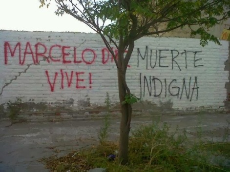 Ecrits sur un mur en Argentine contre son euthanasie